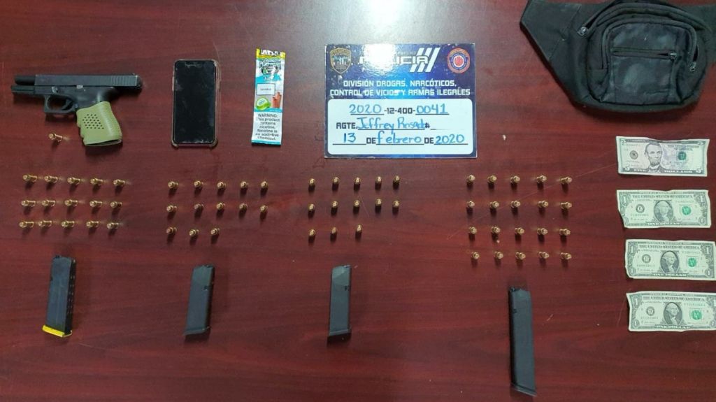  Arrestan a otro con un arma autom&aacute;tica en Rio Grande 