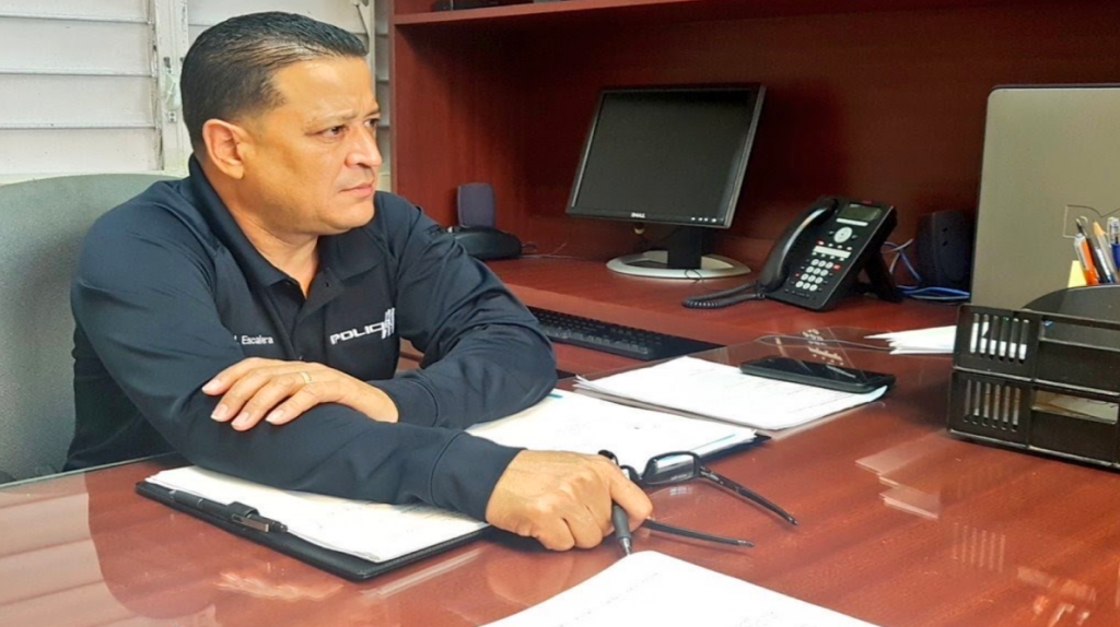  Gobernadora y comisionado de la polic&iacute;a lamentan muerte de agente estatal a causa del covid-19 