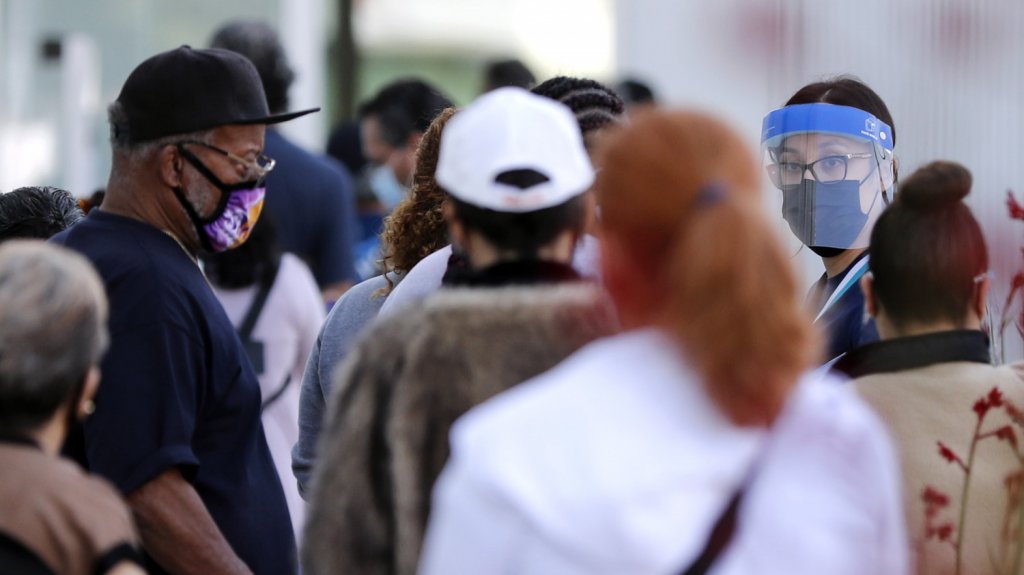  Estados Unidos acumula 588.528 muertes y 33.055.614 contagios por covid-19 