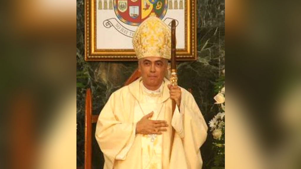  Obispo de Arecibo dice que firmar&aacute; certificaciones para objetar vacunaci&oacute;n contra el COVID 