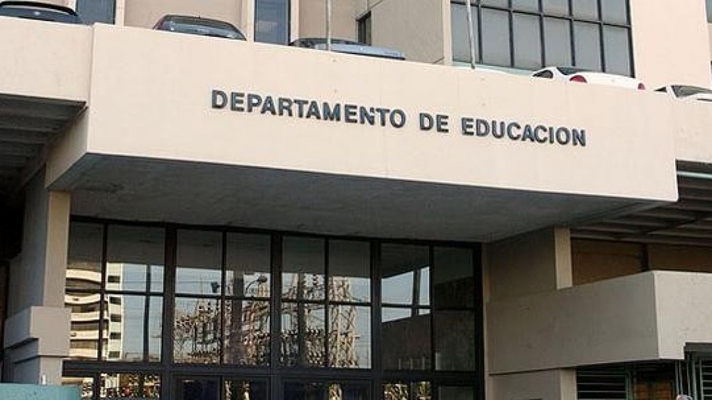  Comisi&oacute;n de Educaci&oacute;n eval&uacute;a herramienta digital para comedores escolares 