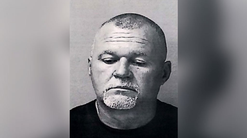  Ingresan a prisi&oacute;n a hombre por violencia dom&eacute;stica y ley de arma al no prestar fianza de $150 mil 