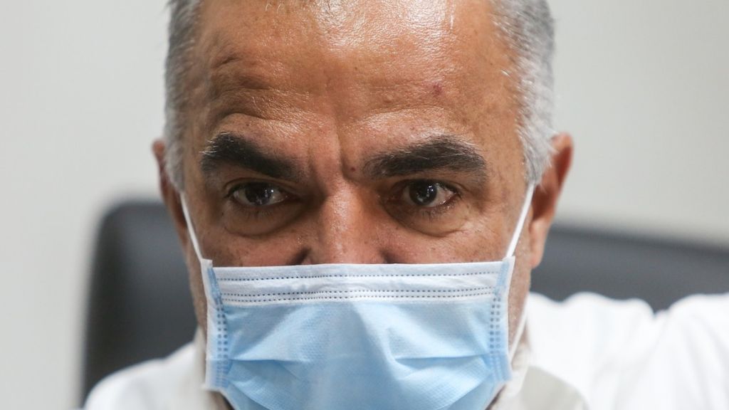  Crea pol&eacute;mica el salario del titular de Salud 