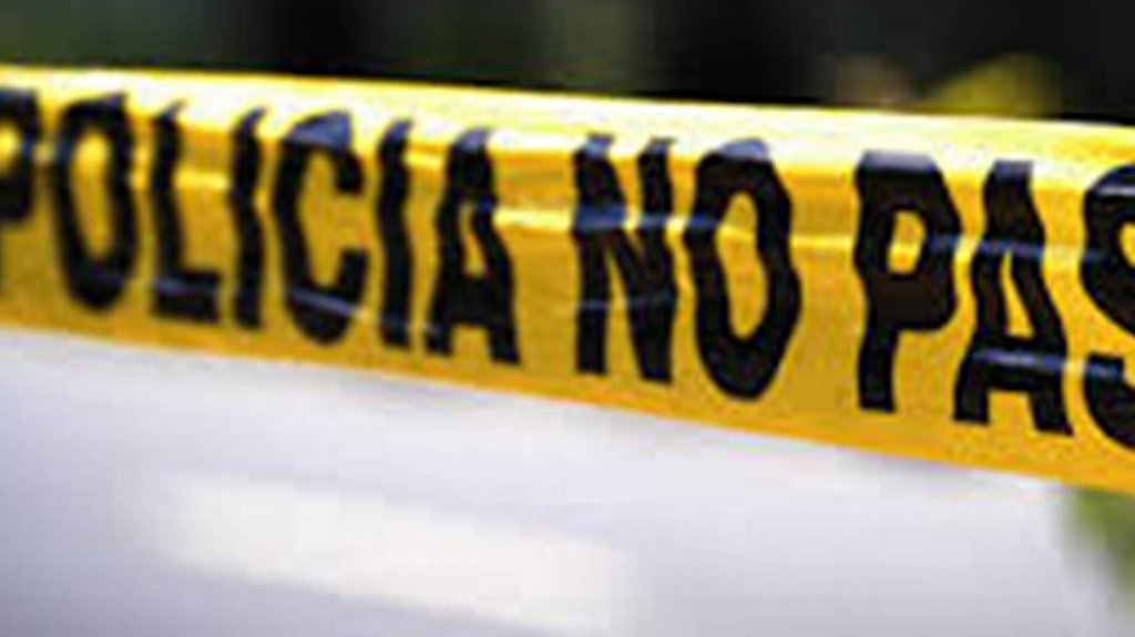  Encuentran cad&aacute;ver en pastizal a orillas de una carretera en Juana D&iacute;az 