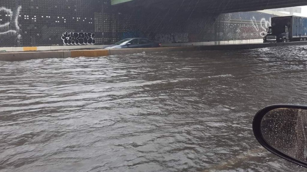 En video: Violenta inundaci&oacute;n en el expreso Baldorioty en San Juan 