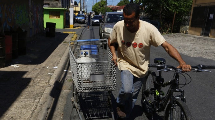 Alertan alza en gas licuado en la isla por conflicto de EEUU y Corea del Norte