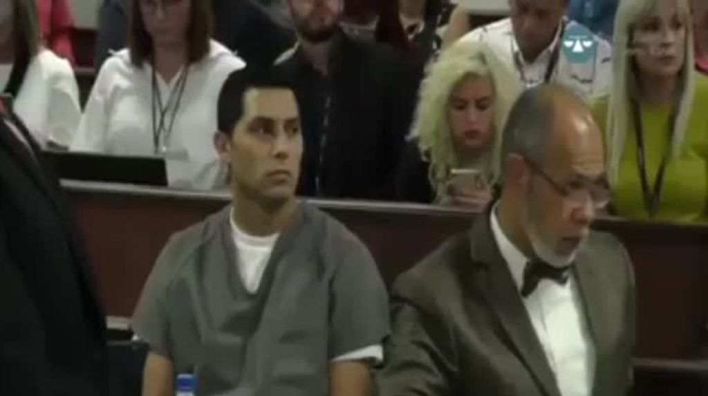  Video: Testigo llorando dice, &ldquo;me la mat&oacute;, me la mat&oacute;&rdquo; mientras describe como miraba el cuerpo de Arellys Mercado 