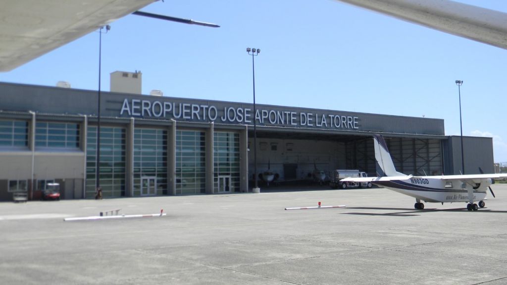  Puertos inicia mejoras millonarias a la pista del aeropuerto regional de Ceiba 