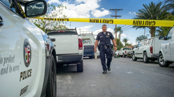 Acusan a padre de matar a hijo por ser gay, en Los Angeles