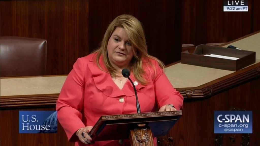  Comisionada residente anuncia $19 millones en fondos federales para programas de salud 