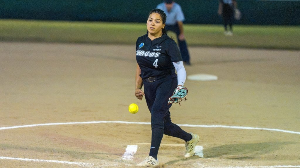  Juncos evita eliminaci&oacute;n y extiende Crown Series 