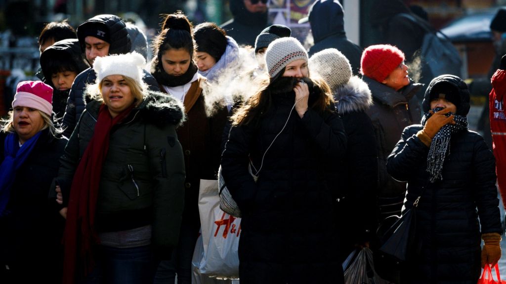  La costa este de Estados Unidos se enfrenta al fr&iacute;o polar tras las nevadas 