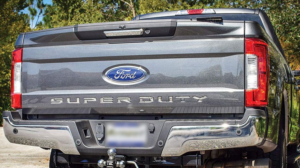  Ford retira camionetas de la serie Super Duty ante el riesgo de incendio tras un accidente 