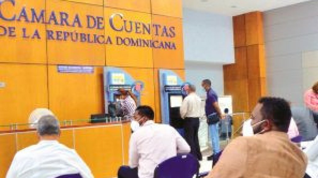  Aumenta a 15 la suspensión de funcionarios gubernamentales que aún no presentan su declaración jurada de bienes 