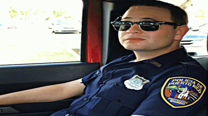 Cadete de la PolicÃ­a Rescata a Hombre de un Incendio