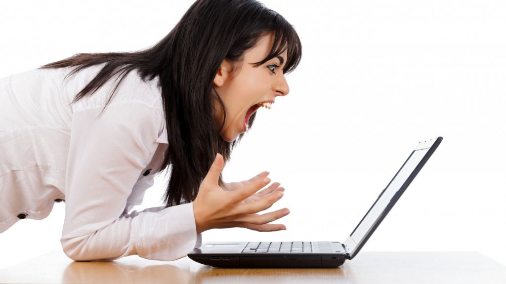  Solicitan investigar querellas sobre velocidad del servicio de Internet en la isla 