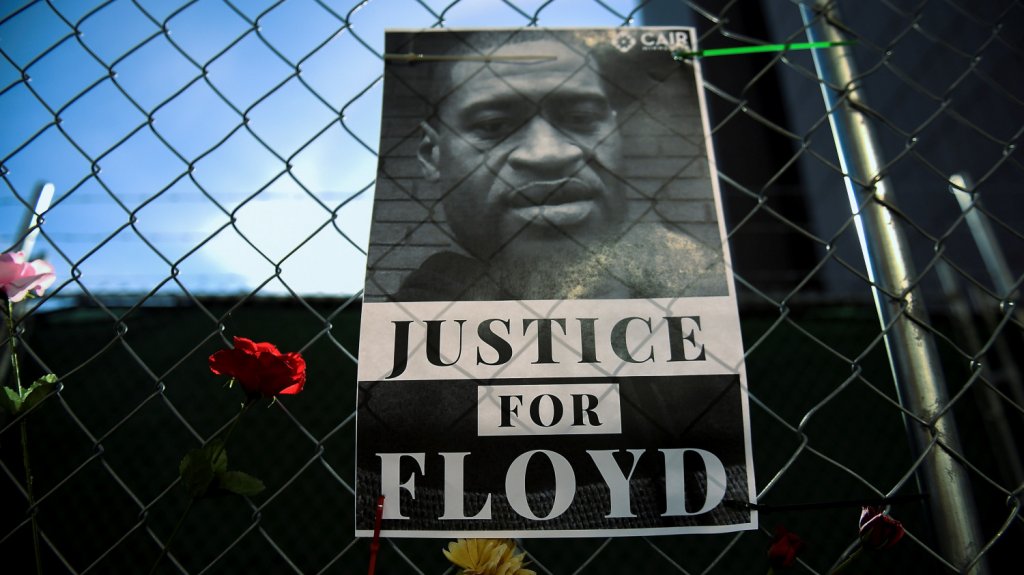  El juez imputa a expolic&iacute;a acusado del asesinato de Floyd con un nuevo cargo 