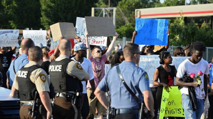 MÃ¡s de 80 detenidos en San Luis (EEUU) tras una noche de protestas raciales