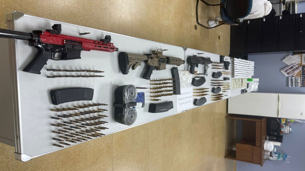  Arrestan dos hombres en Caguas con drogas y armas 