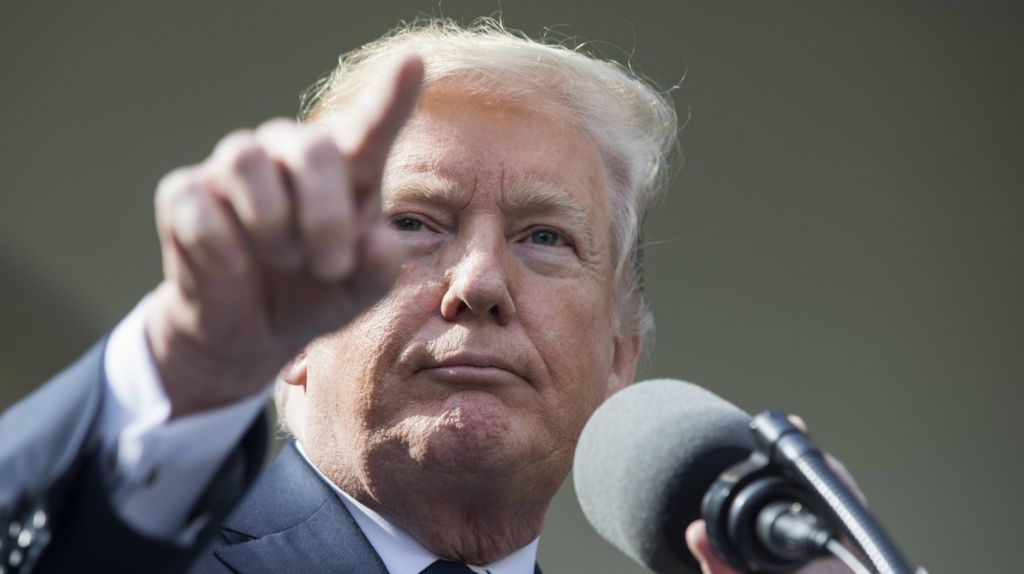 Trump critica a Hillary Clinton tras comentarios sobre supuesto abuso sexual