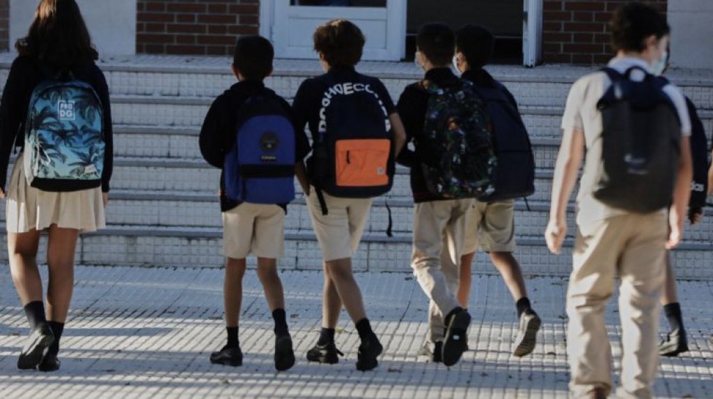  Escuelas privadas operar&aacute;n bajo las mismas condiciones que las p&uacute;blicas, seg&uacute;n el gobernador 