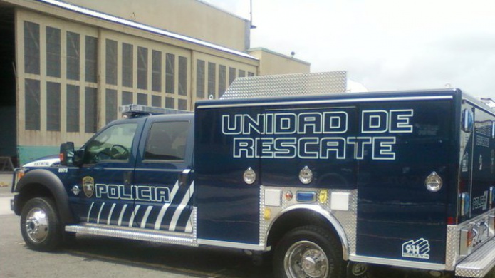 Rescatan seis personas por crecida de rio en Patillas