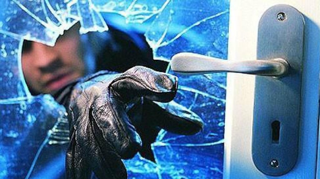  Roban televisor y dos c&aacute;maras fotogr&aacute;ficas desde residencia en Utuado 