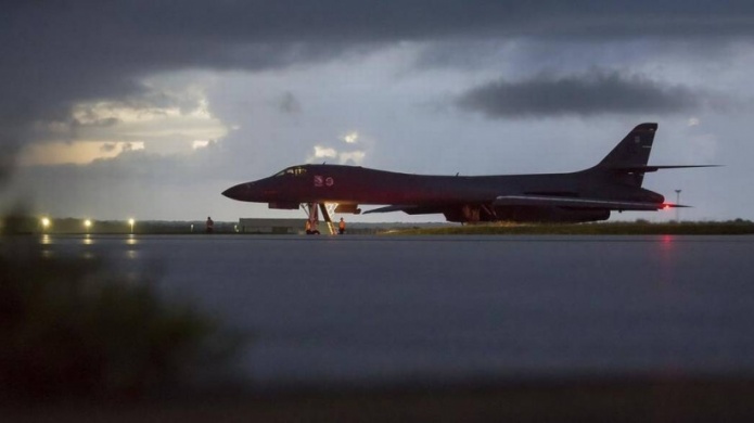 EEUU envÃ­a mensaje de advertencia a Norcorea sobrevolando sus costas con bombarderos
