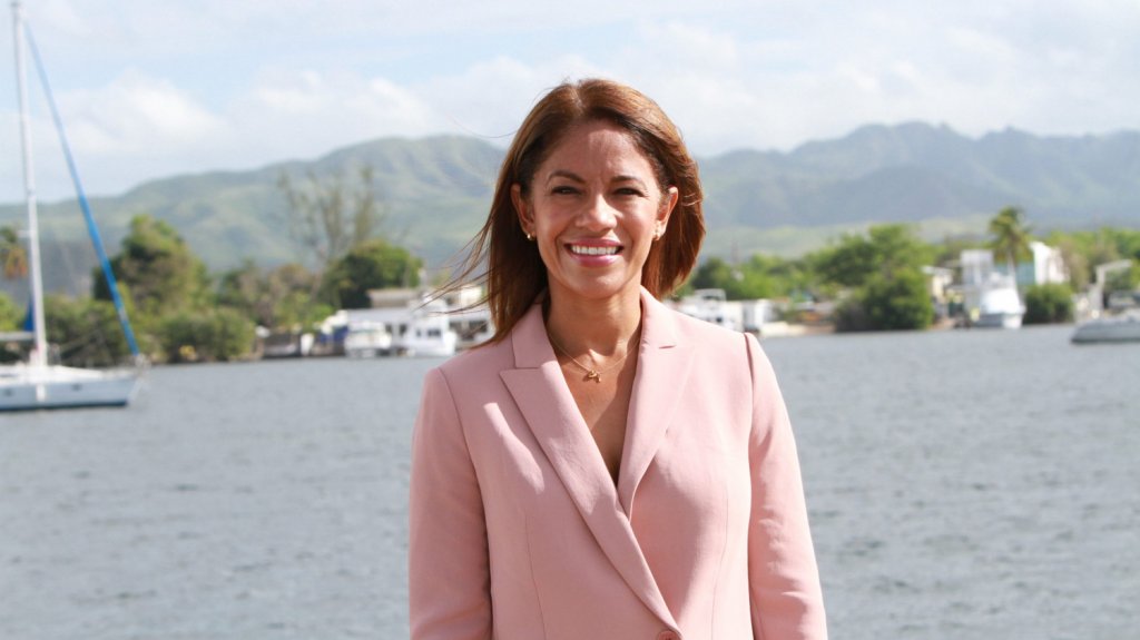  Alcaldesa de Salinas ruega a due&ntilde;os de embarcaciones respeto a la vida de los manat&iacute;es 