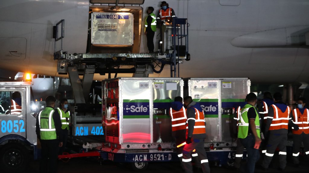  M&eacute;xico recibe 1,2 millones de vacunas de AstraZeneca cedidas por EEUU 