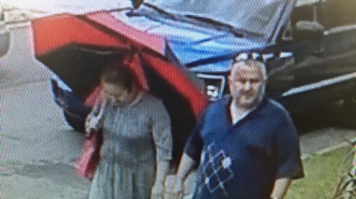 Vídeo: supuestos falsos Testigos de Jehová son delincuentes, robando en urbanizaciones
