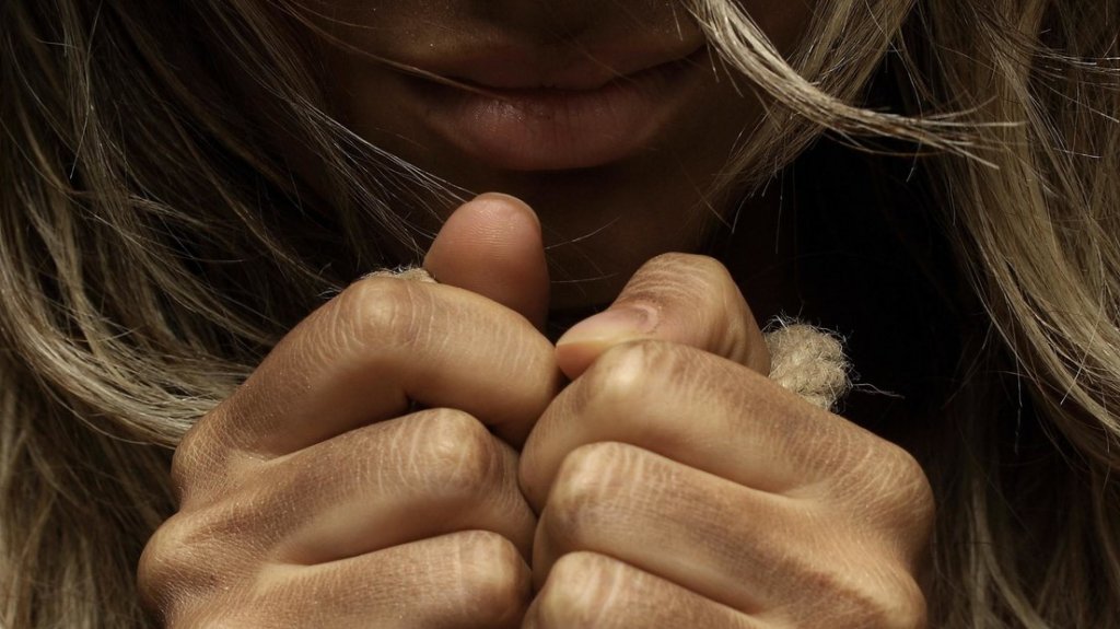  Detienen en la India a 20 hombres que drogaron y violaron a una adolescente durante 8 d&iacute;as 