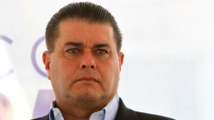 Arrestan a ex alcalde de San Juan Jorge Santini 