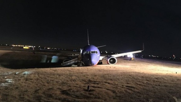 AviÃ³n de Southwest se sale de pista de rodaje en Nashville, Tennessee