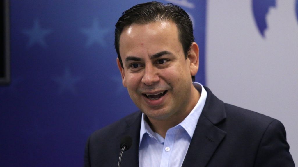  Villafa&ntilde;e Ramos, exsecretario general del PNP, oficializa su candidatura al Senado 