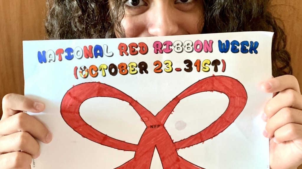  Red Ribbon Week para concientizar sobre la prevenci&oacute;ndel uso indebido de drogas 
