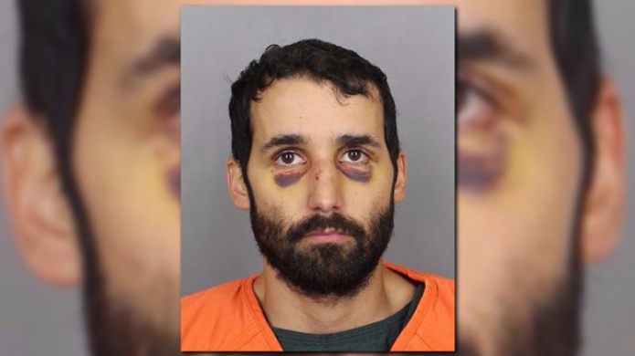 Hombre choca su auto para matar a su hijo de 2 aÃ±os