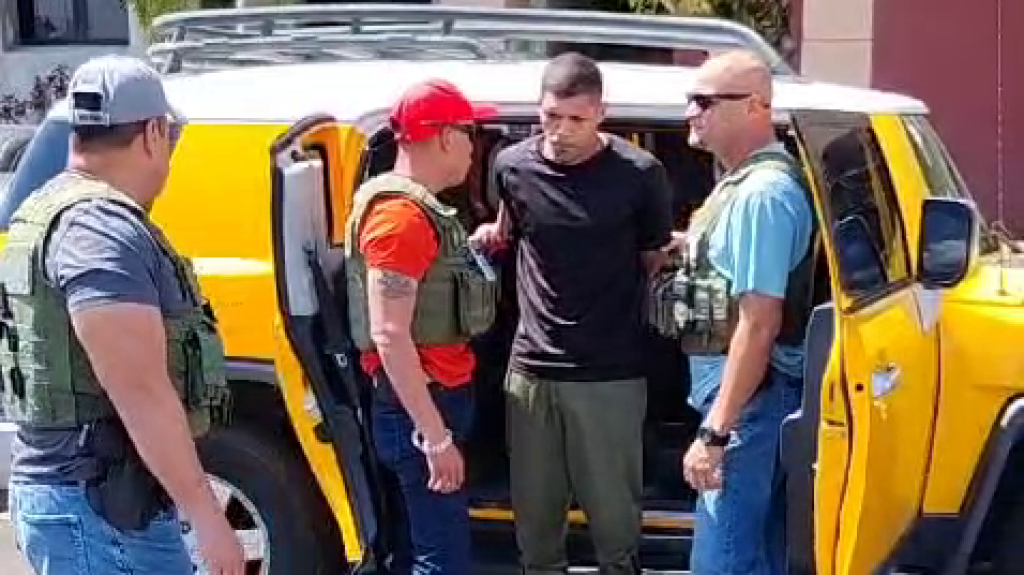  Video:Capturan sujeto que se hab&iacute;a cortado el grillete electr&oacute;nico 