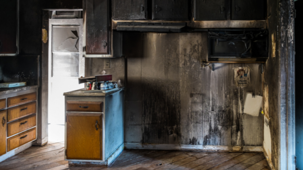  Video: Incendio el&eacute;ctrico en San Sebasti&aacute;n &ldquo;Culpa de la Pepino Power Authority&ldquo; 