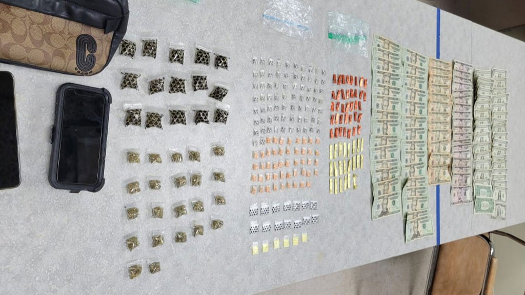  Arrestan varias personas con droga en residencial Bella Vista en Arecibo 