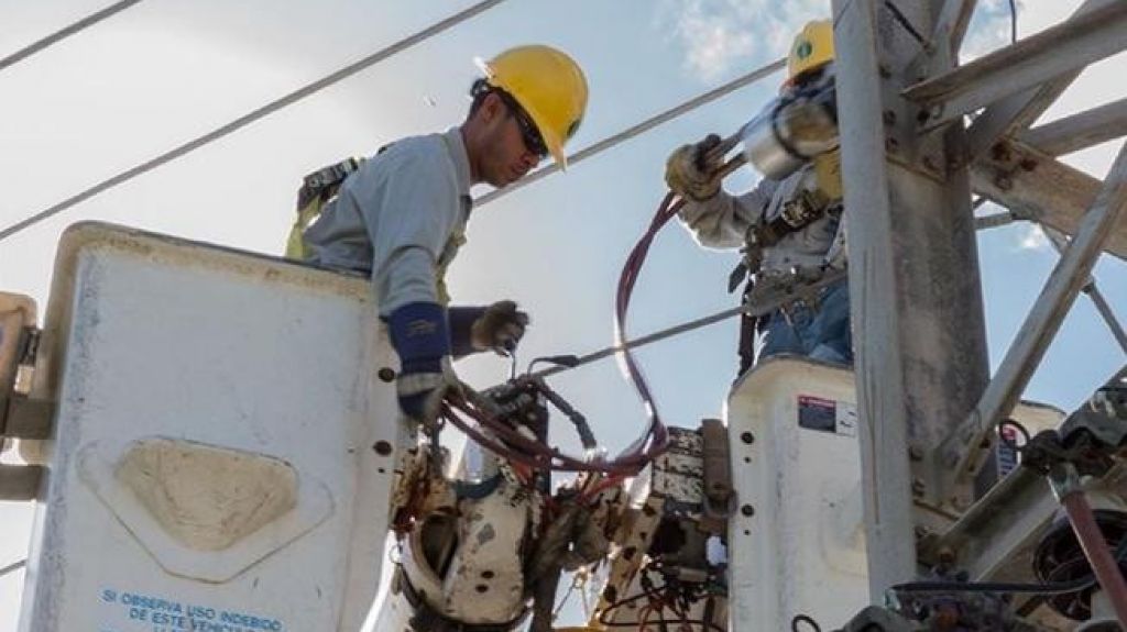  AEE retrocede en negociaci&oacute;n de los celadores 