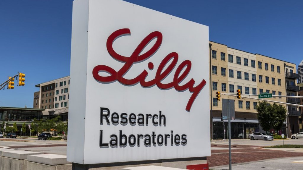  Ahora es Eli Lilly la que detiene su prueba clínica del medicamento de anticuerpos monoclonales para pacientes enfermos por Covid-19 