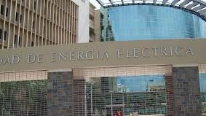 Ordenan investigar gastos excesivos en bonos en la AEE 
