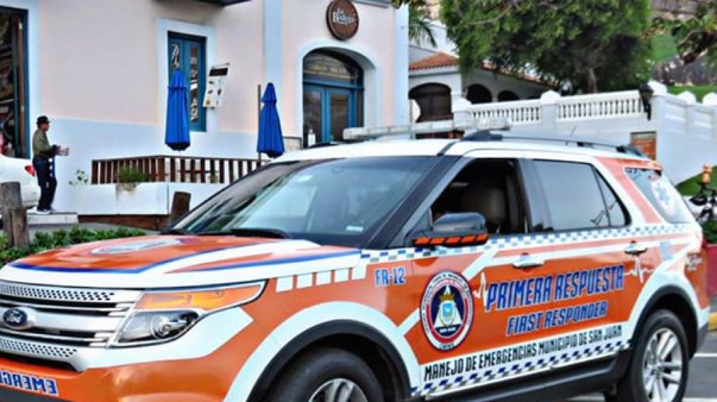  Se roban esta guagua de emergencias m&eacute;dicas del municipio de San Juan 