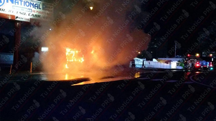 Se incendia guagua de la A.M.A. en Cupey 
