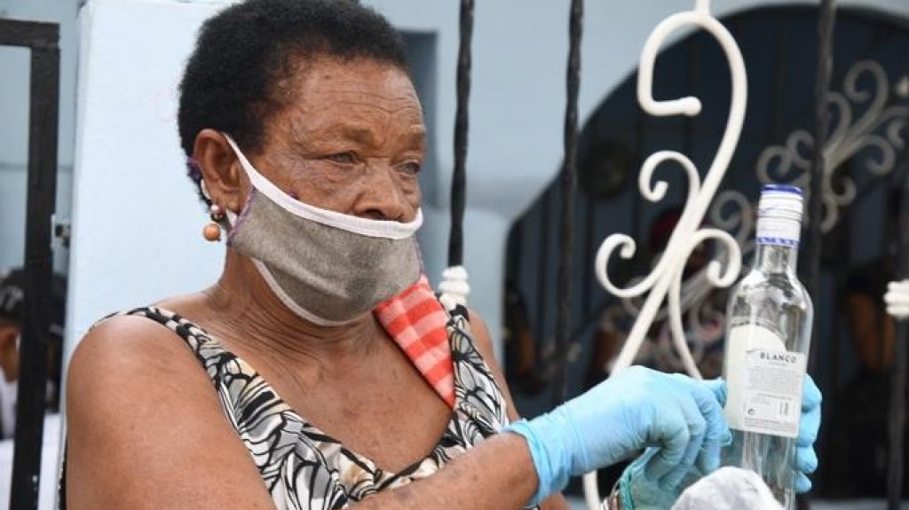  Bebida alcohólica “adulterada” causa estragos en Brisa del Este 