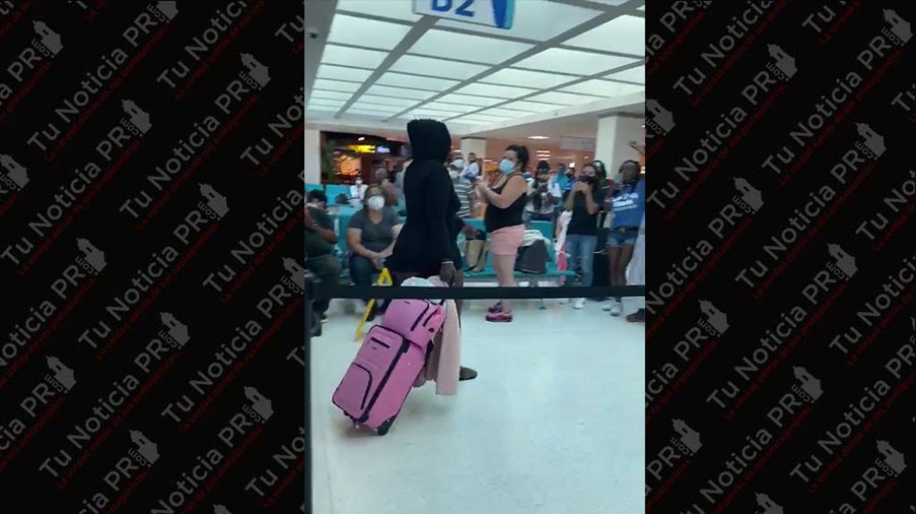  Video: Identifican a la mujer que agredi&oacute; pasajeros en aeropuerto Luis Mu&ntilde;oz Mar&iacute;n 