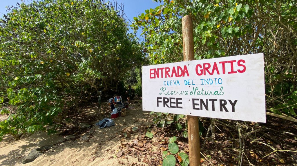  Urgen intervención de la secretaria del DRNA en Cueva del Indio en Arecibo 