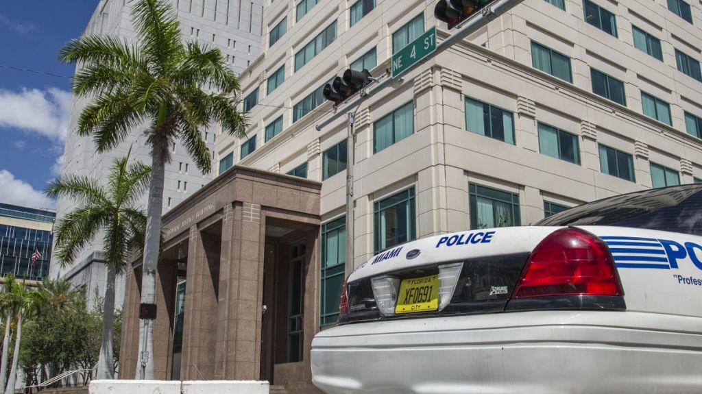  Un jurado federal acusa a exalcalde de Tallahasse de cargos de corrupci&oacute;n 