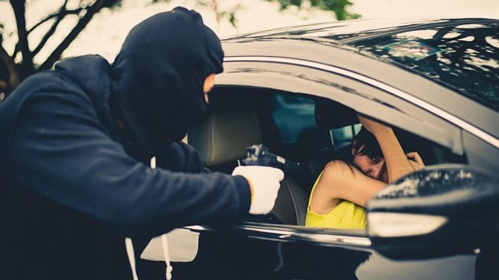  Le hacen &ldquo;carjacking&rdquo; a mujer saliendo de su casa en Luquillo 